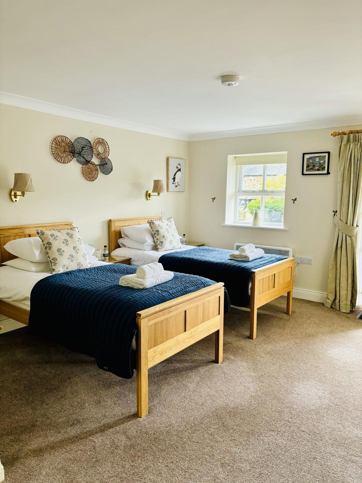 The Boatside Inn - Hadrian - Twin Ensuite Hexham Kültér fotó